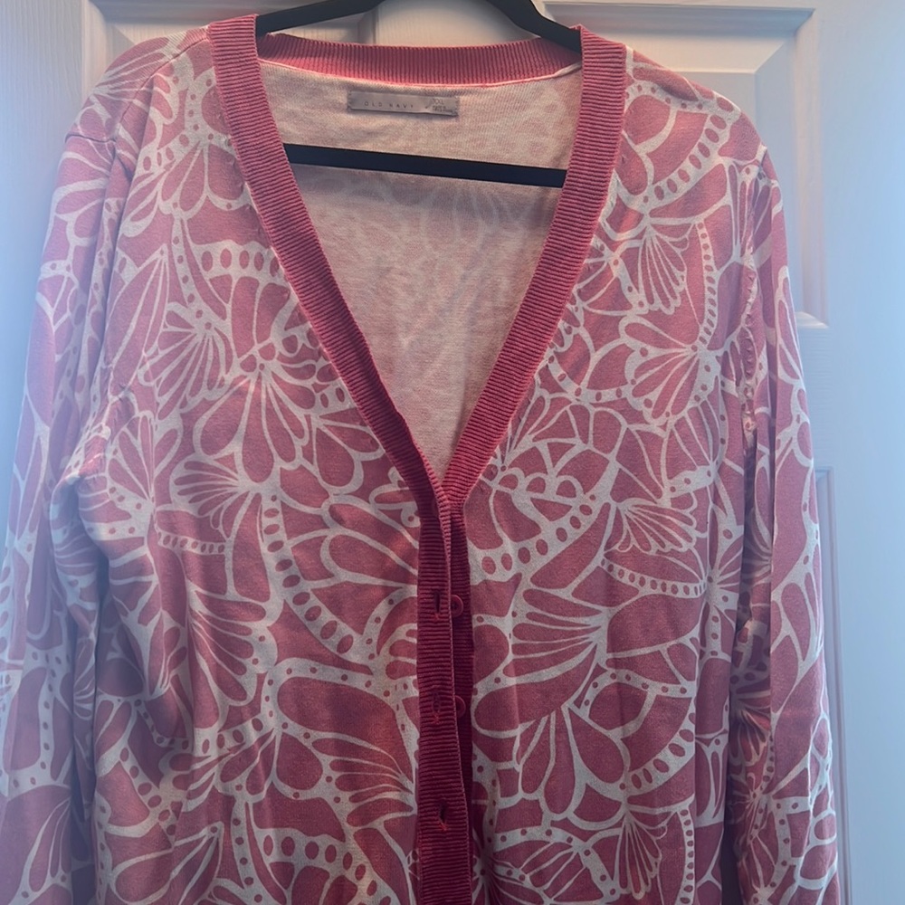 Patterned button down cardigan